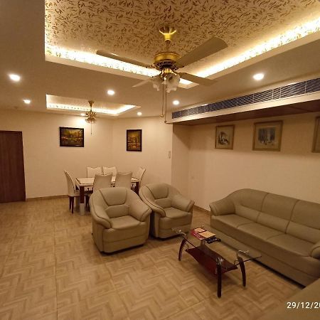 Grand Continental Hotel Allāhābād Junction Dış mekan fotoğraf